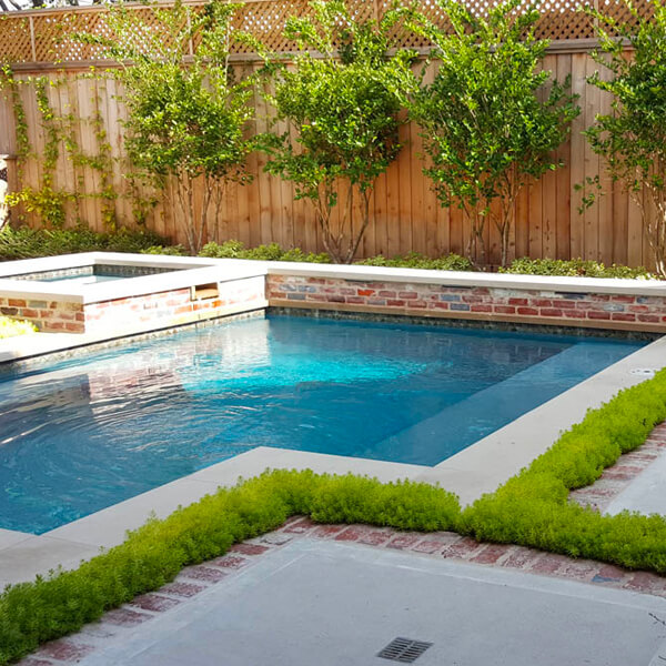 Pools & Hot Tubs