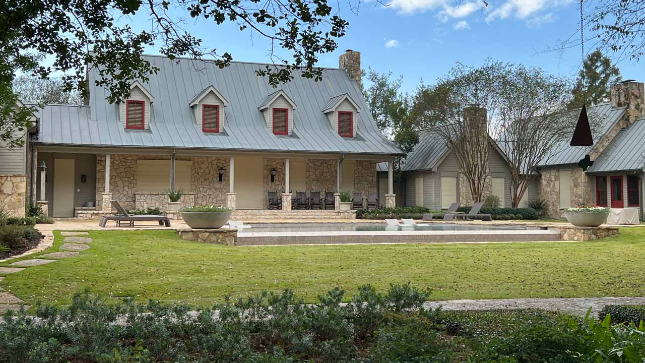 Landscape architecture and installation in Waller, Texas